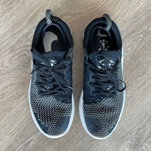 Nike Joyride Run Flyknit “Oreo”